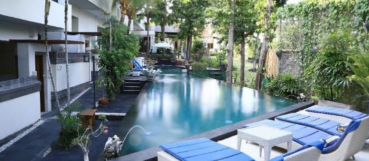 Marbella Pool Kolam renang 1