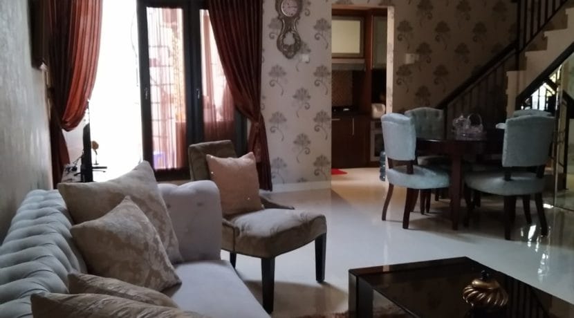 Raffles Hills 6