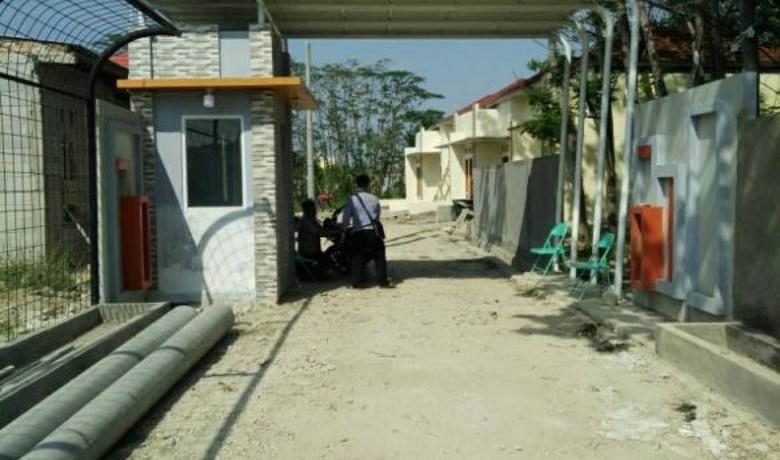 Pintu Gerbang Villa Srikandi
