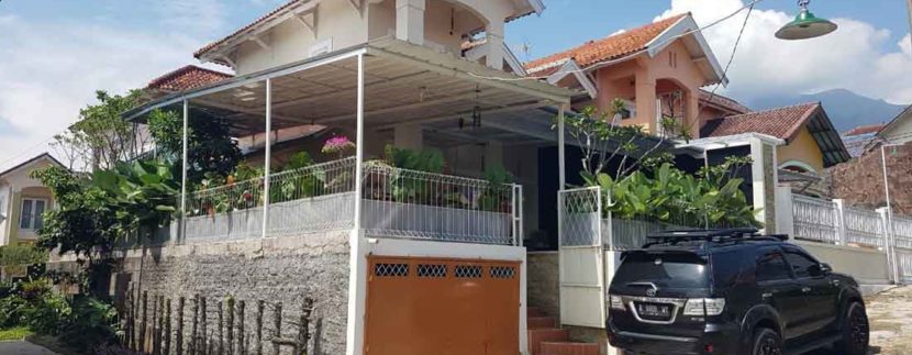 Villa-Bukit-Cipendawa_1