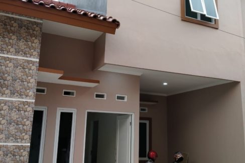 Rumah 2 lantai termurah Ciputat 488x326 - Rumah 2 lantai termurah di Ciputat Tangerang Selatan
