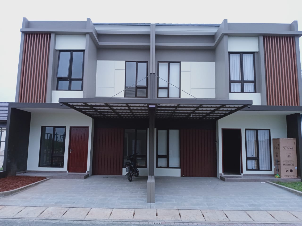  Rumah  2 lantai murah  di  Cluster Albizia Kota  Tangerang 