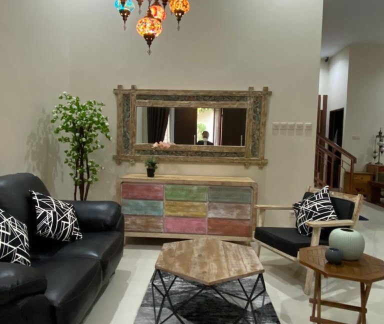 Arya Townhouse 2