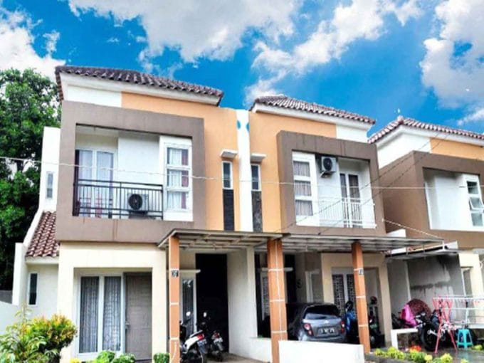 rumah 2 lantai ready stock