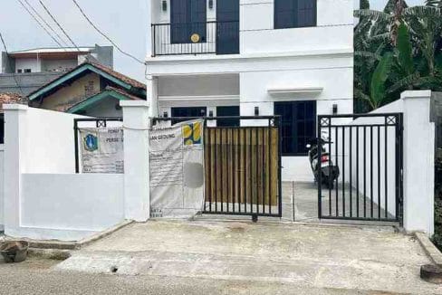 rumah 2 lantai jagakarsa